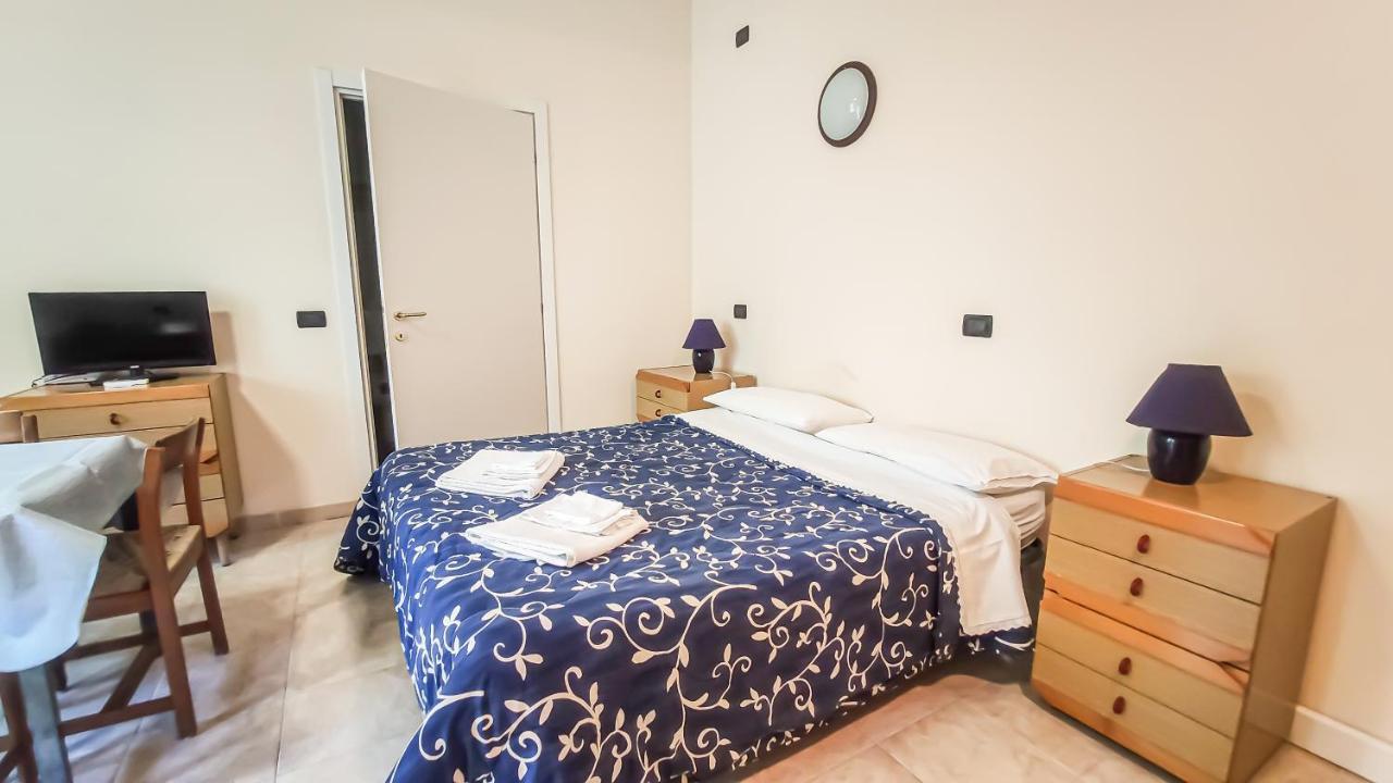 Hotel La Pineta Albenga Exterior foto